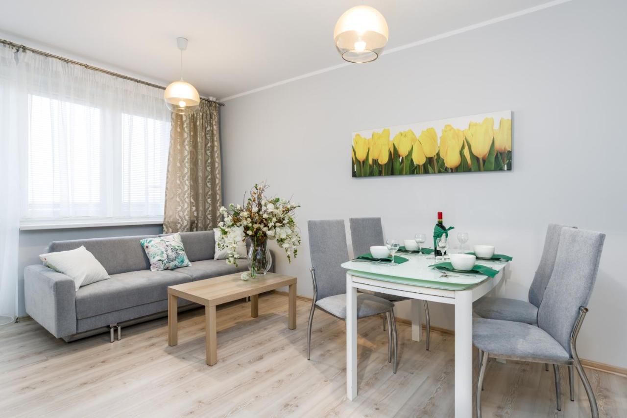 Osiedle Orla Bialego Apartament Poznan Lägenhet Exteriör bild