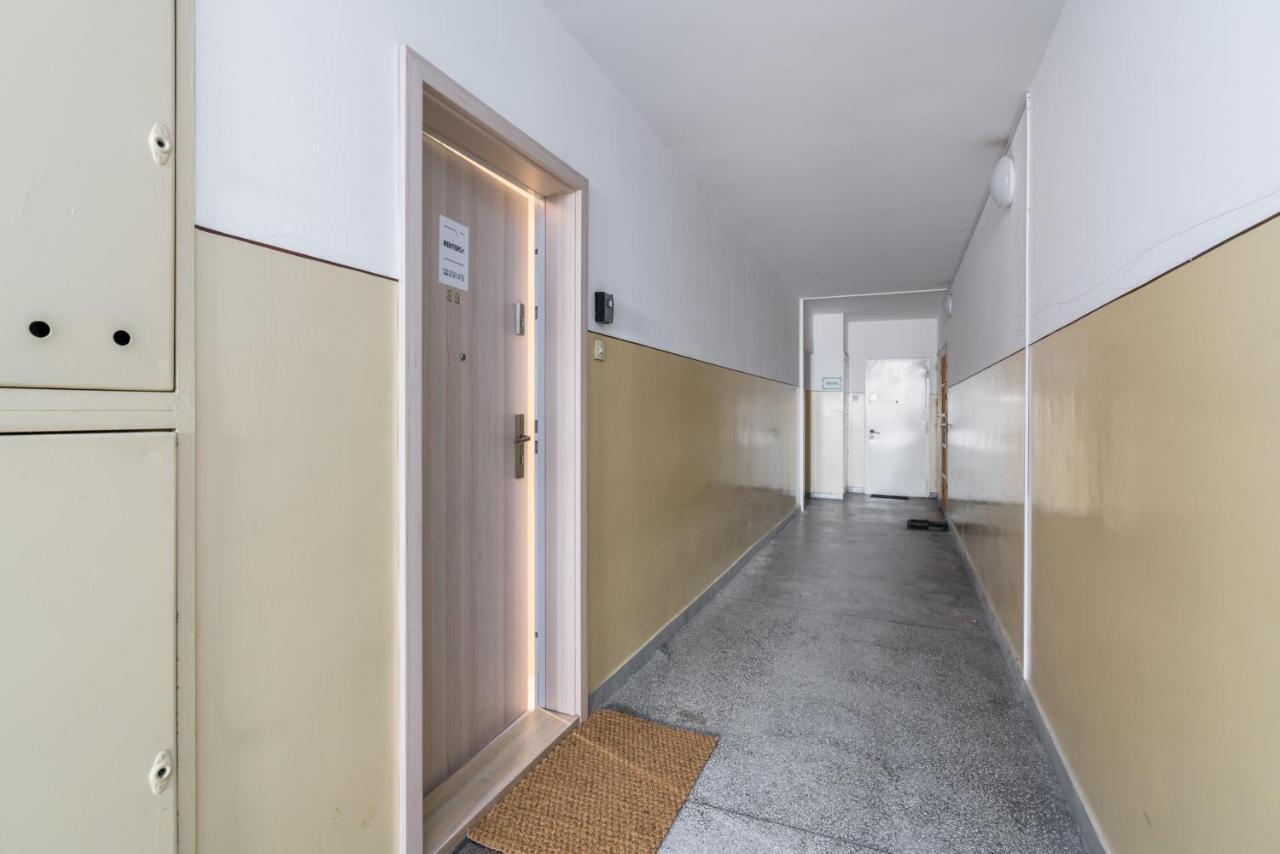 Osiedle Orla Bialego Apartament Poznan Lägenhet Exteriör bild